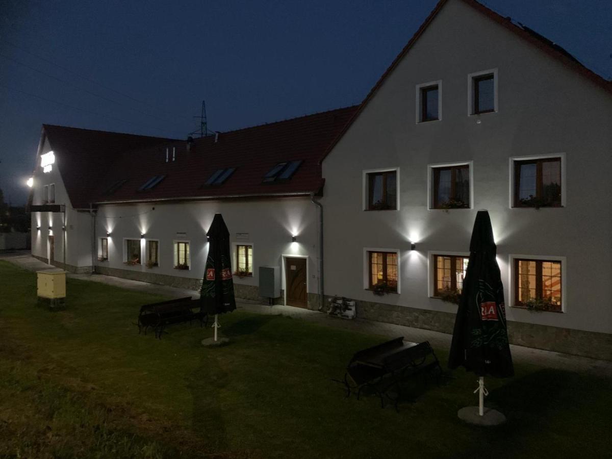 Zajazd Zacheta Kamienna Gora Luaran gambar